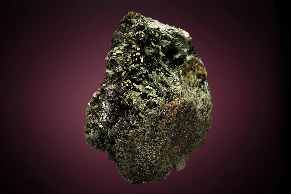 Diopside with Magnetite - image 5