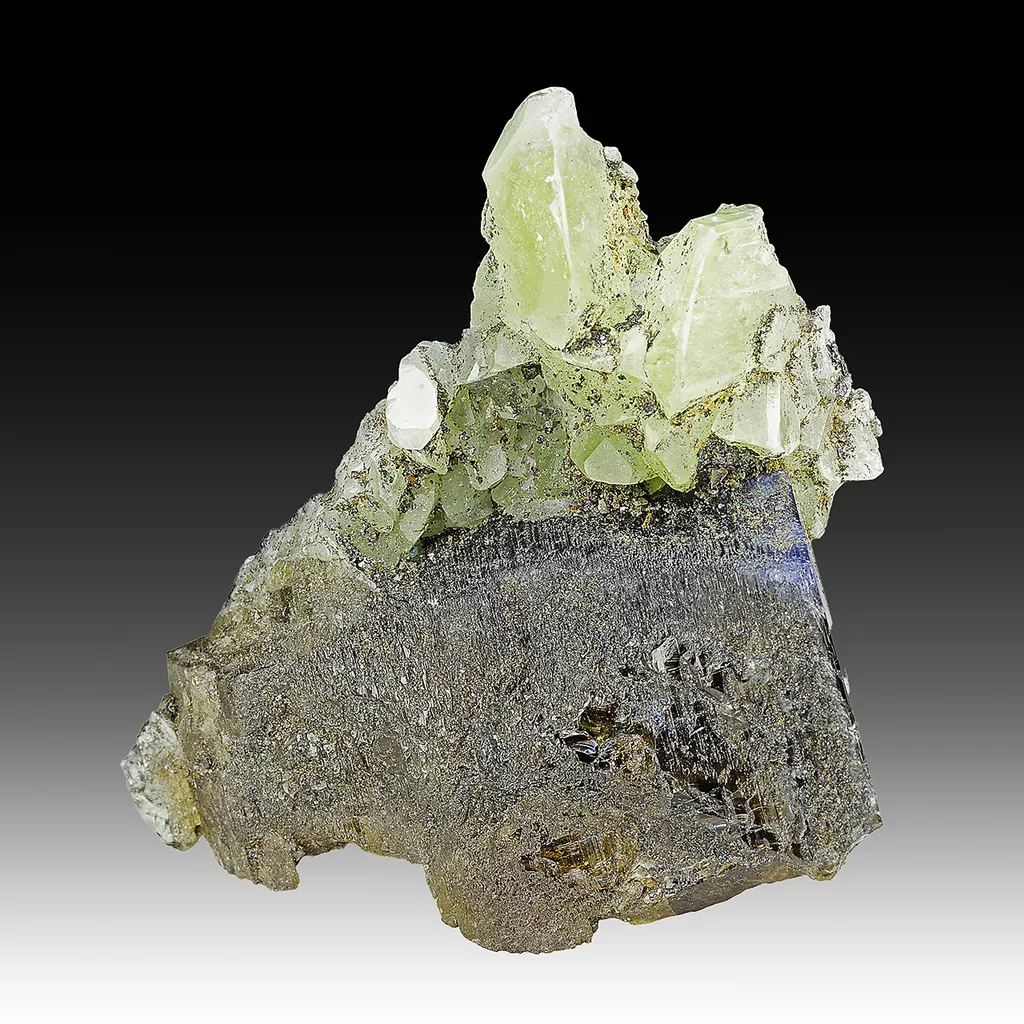Diopside with Zoisite image