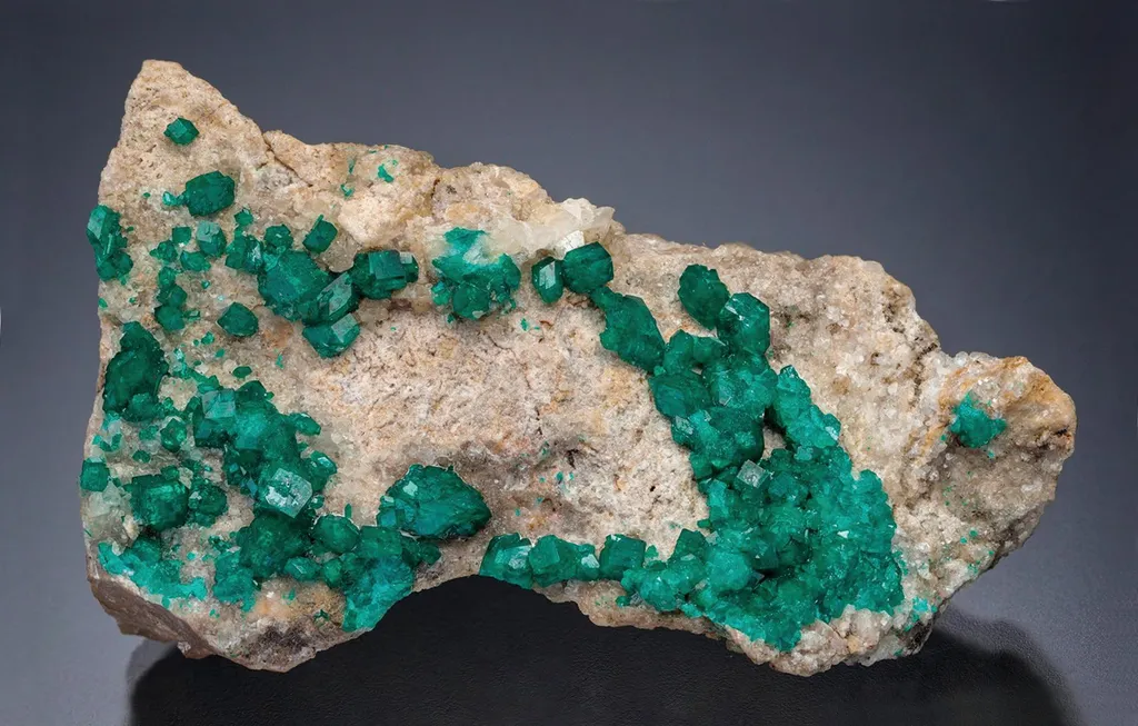 Dioptase image