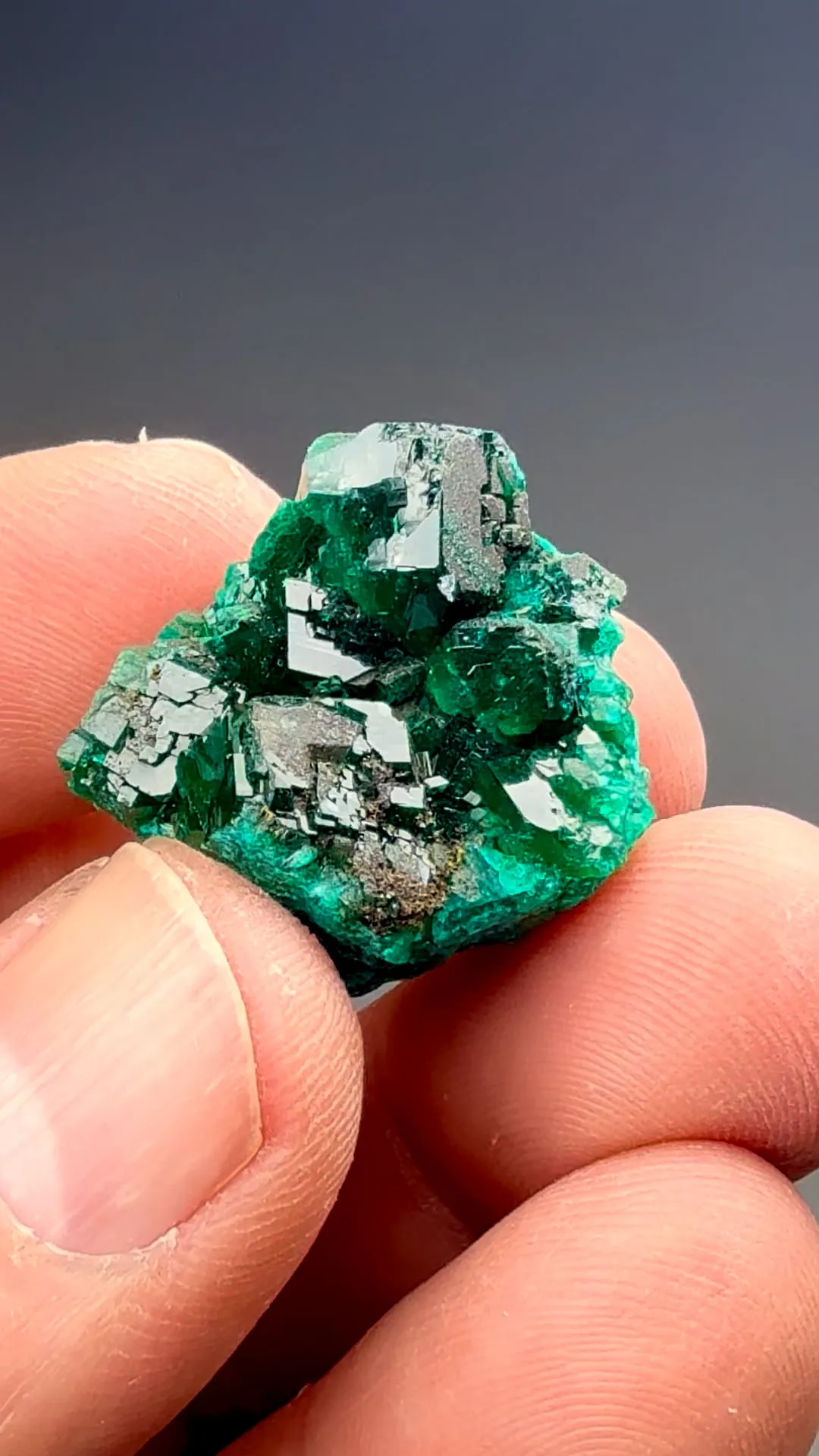 Dioptase - image 2