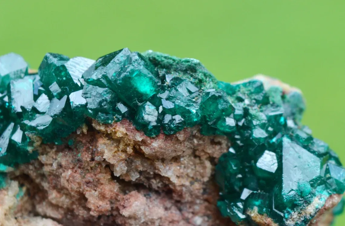 Dioptase 129 grams - Tantara Mine, Shinkolobwe, Kambove Territory, Haut-Katanga, DR Congo - image 7