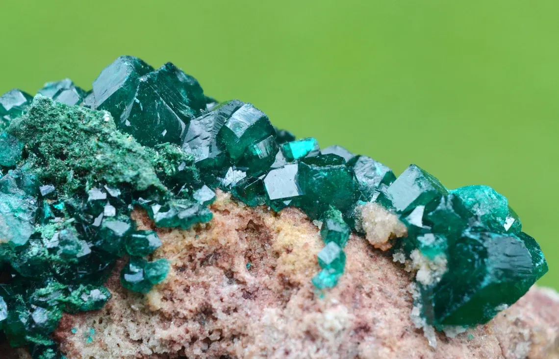 Dioptase 129 grams - Tantara Mine, Shinkolobwe, Kambove Territory, Haut-Katanga, DR Congo - image 4