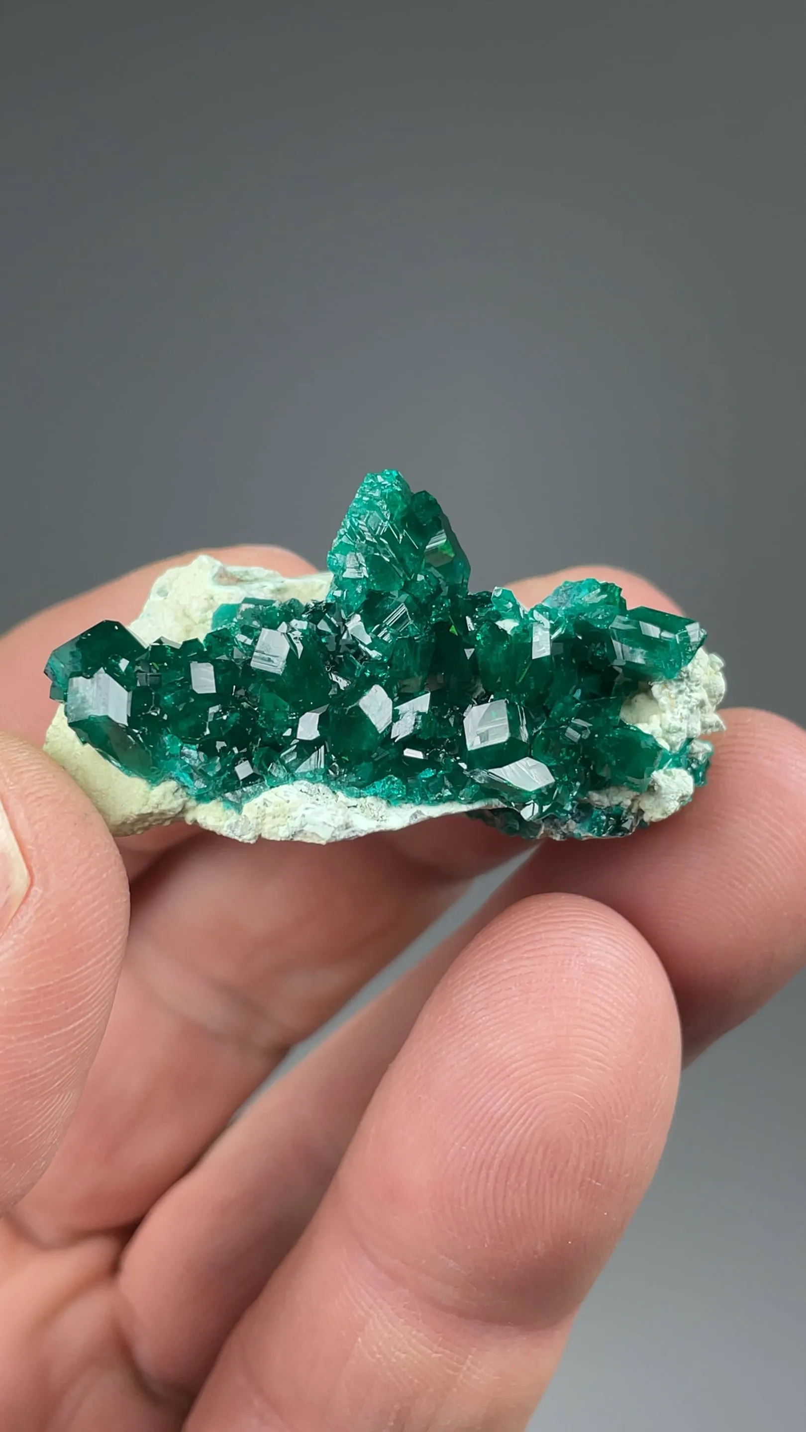 Dioptase - image 2