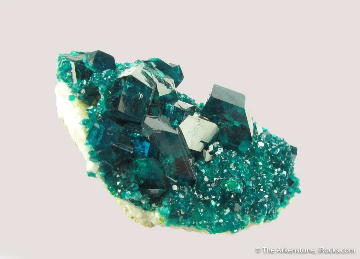Dioptase (2 generations) on Calcite - image 3