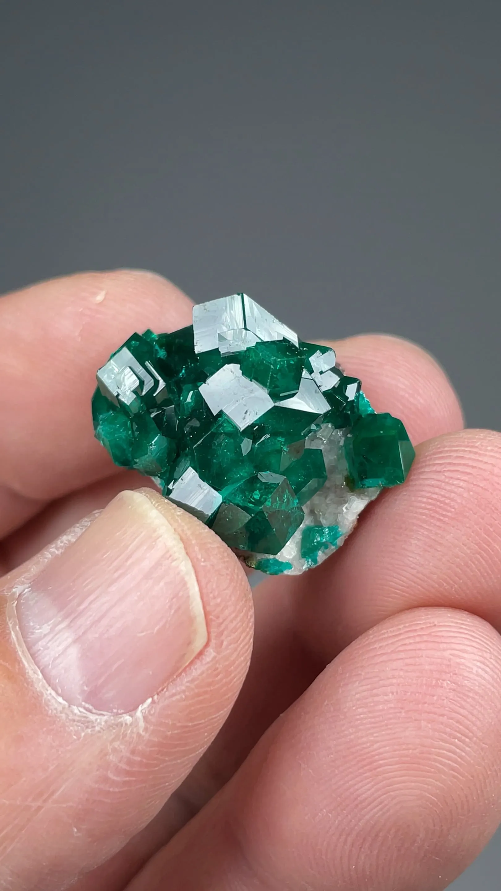Dioptase - image 2