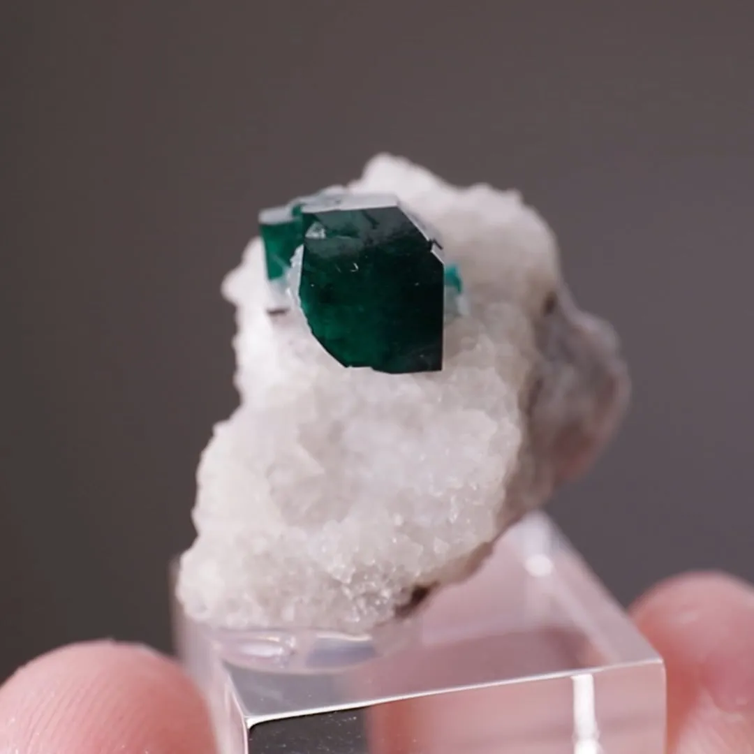 Dioptase - image 2