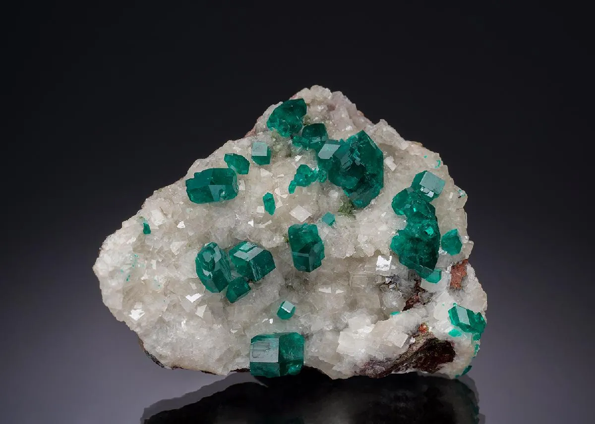 Dioptase - image 1