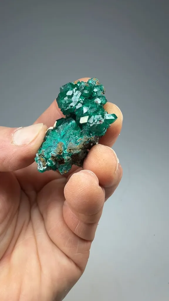Dioptase - image 2