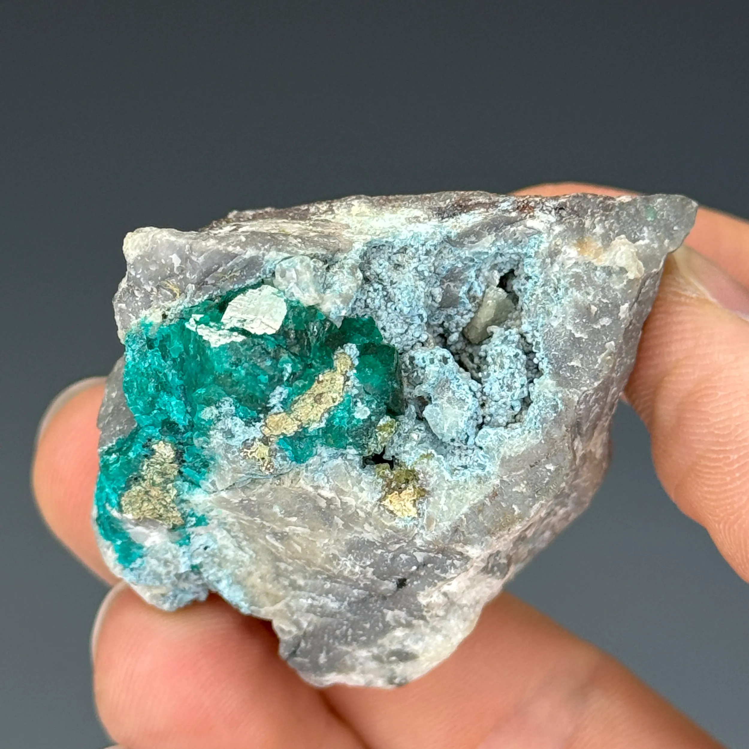 Dioptase - image 2