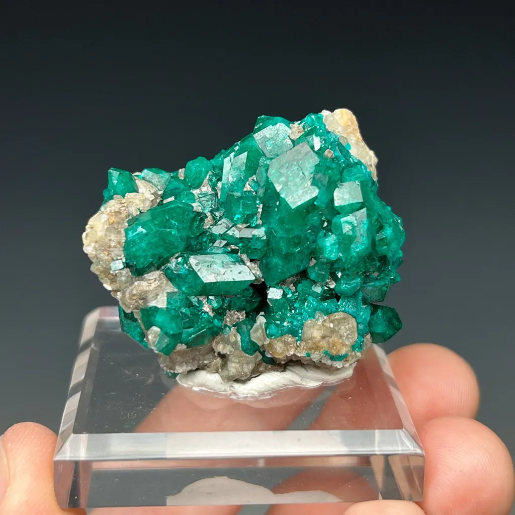 Dioptase - image 5