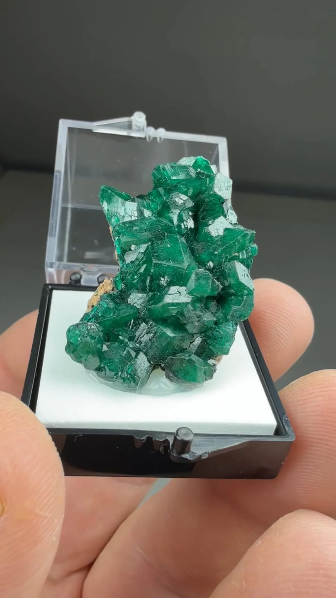 Dioptase - image 2