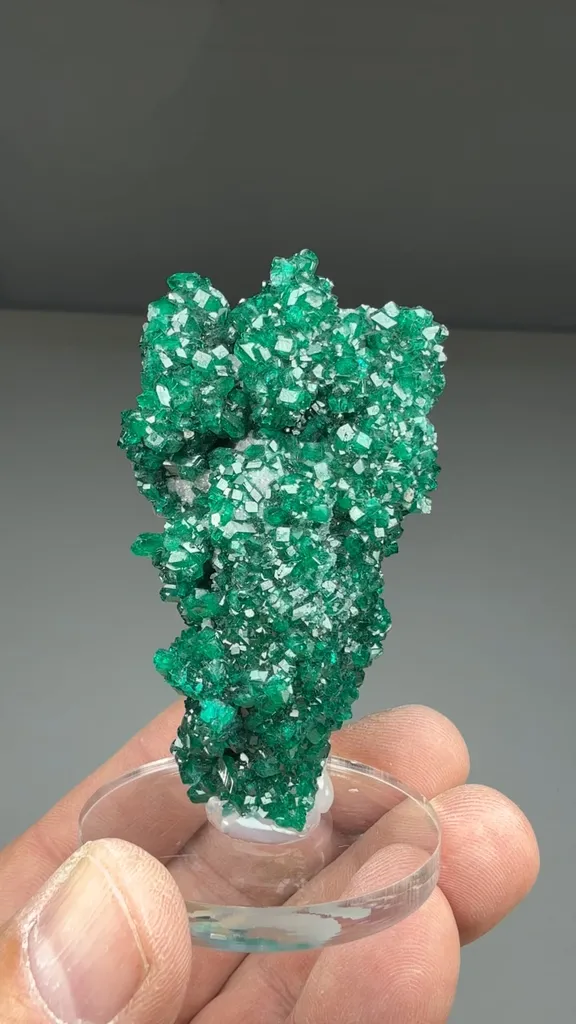 Dioptase - image 2