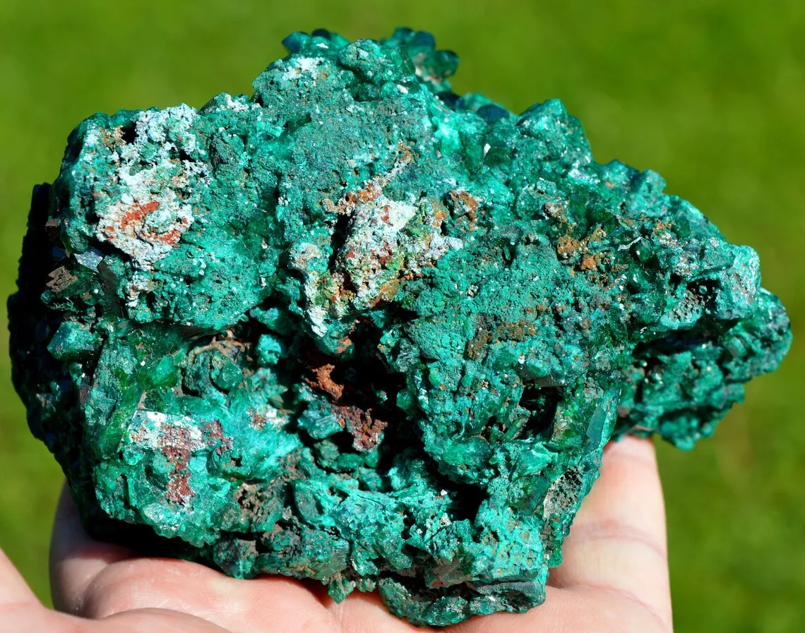 Dioptase 937 grams - Mpita prospect, Kimbedi, Mindouli District, Pool Department, Republic Congo - image 8