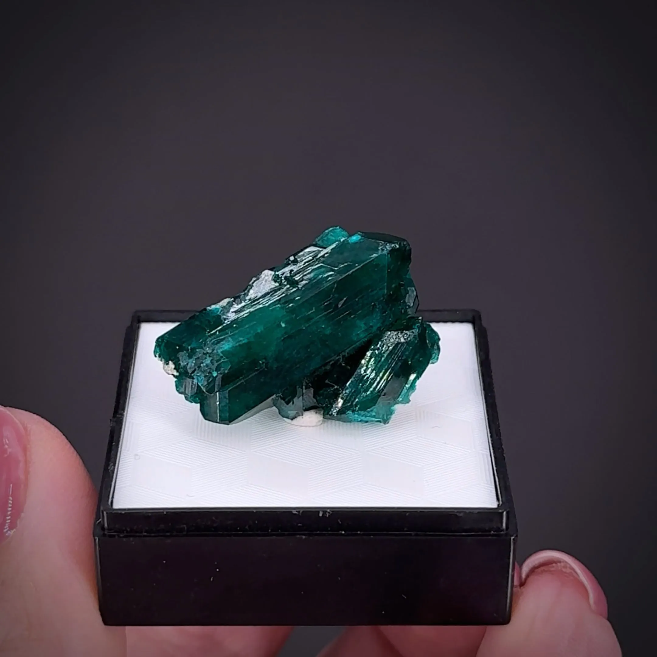 Dioptase - image 2