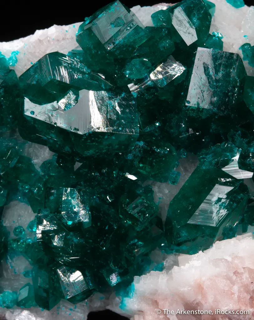 Dioptase and Calcite - image 5