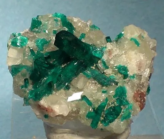 Dioptase, Calcite image