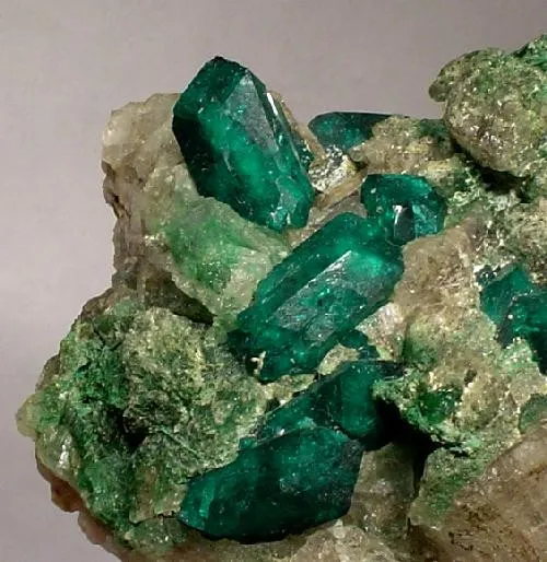 Dioptase, Calcite - image 2