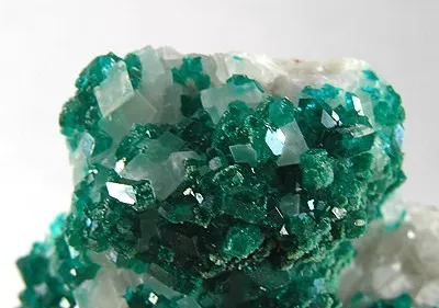 Dioptase, Calcite - image 2