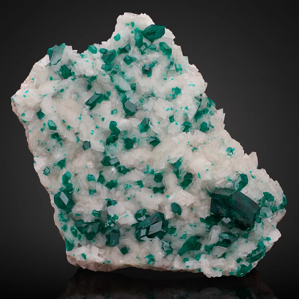 Dioptase, Calcite image