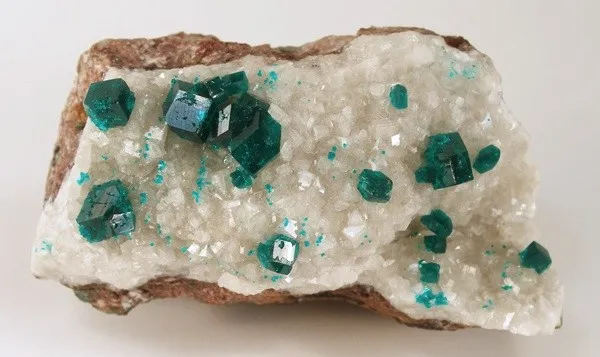 Dioptase, Calcite image
