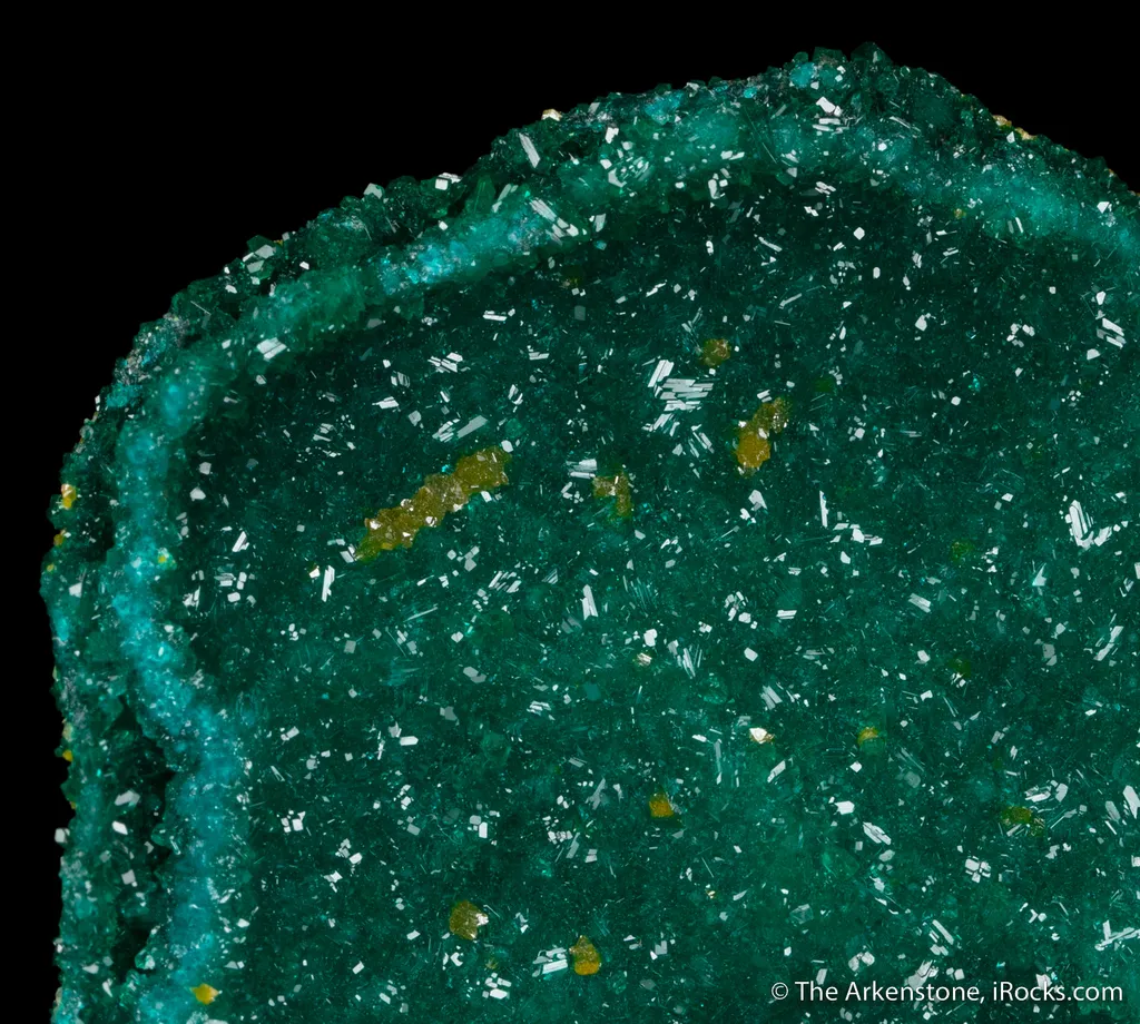 Dioptase cast after Dolomite with Wulfenite - image 4