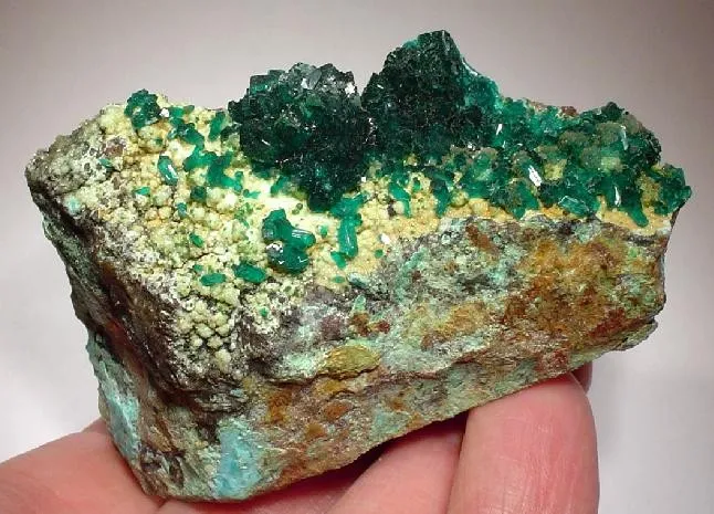 Dioptase - image 1