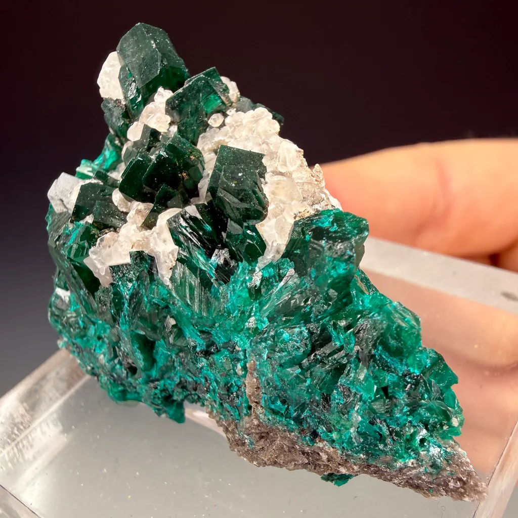 Dioptase - image 3