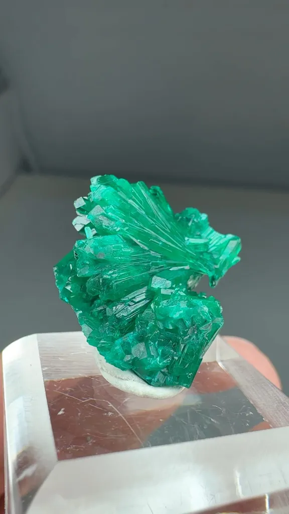 Dioptase image