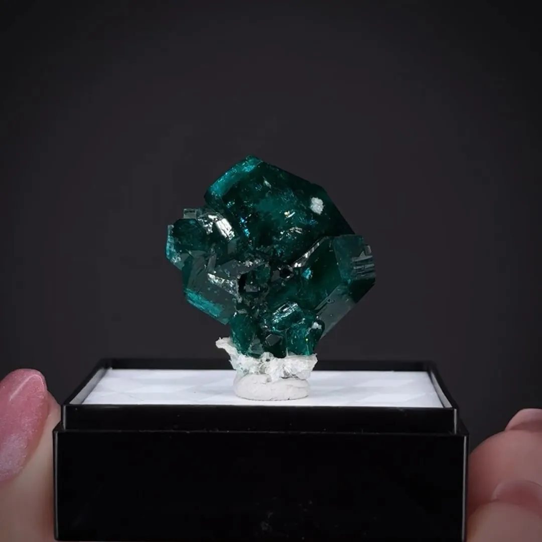 Dioptase - image 2