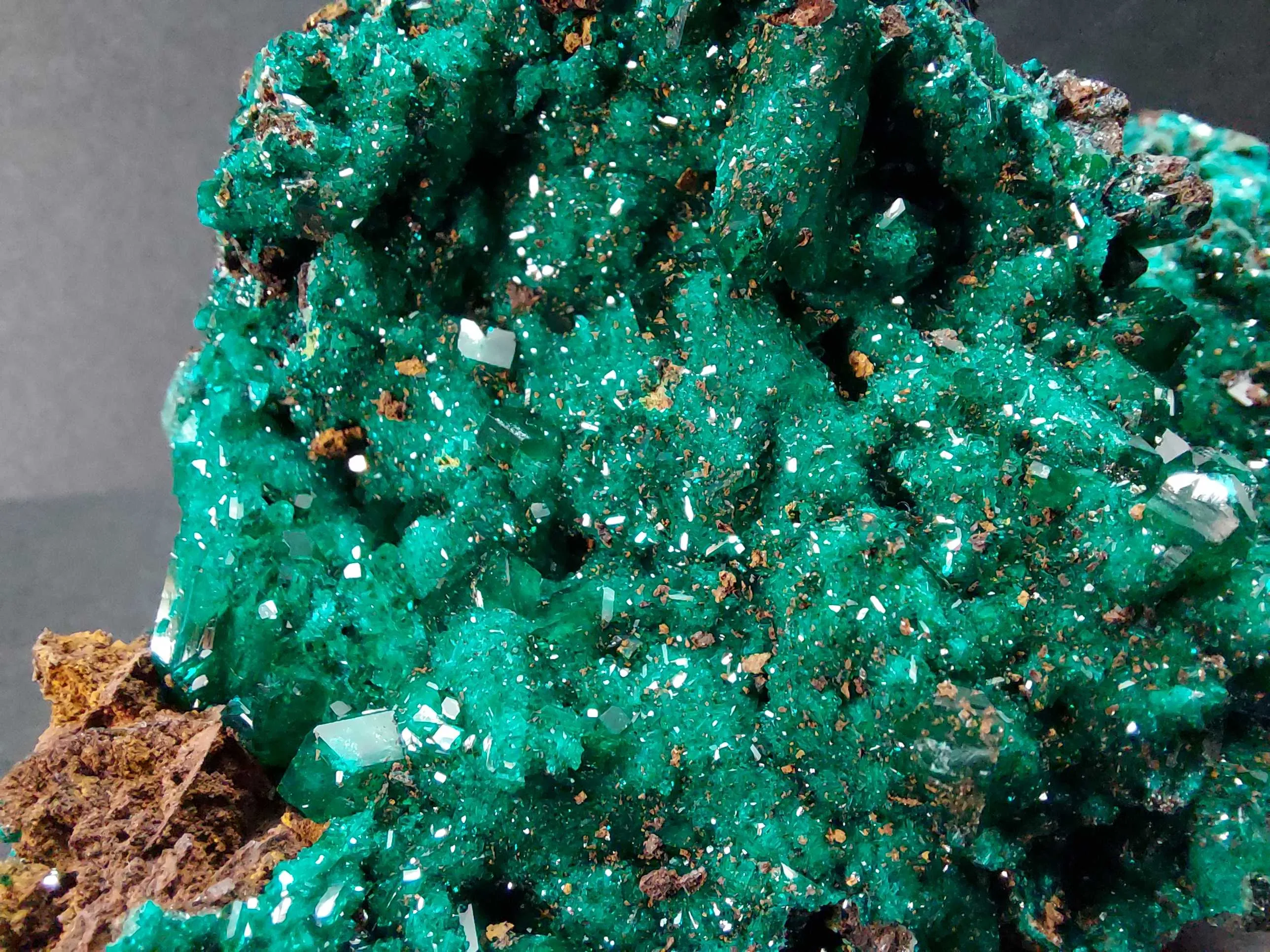Dioptase from Republic of the Congo, Bouenza Department, Mfouati District, Mfouati - image 2