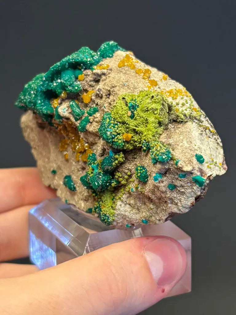 Dioptase, Mimetite - image 2