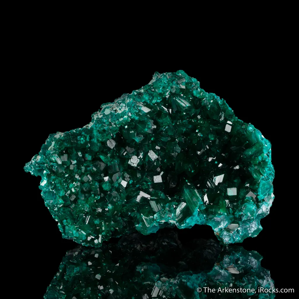 Dioptase natural pocket image