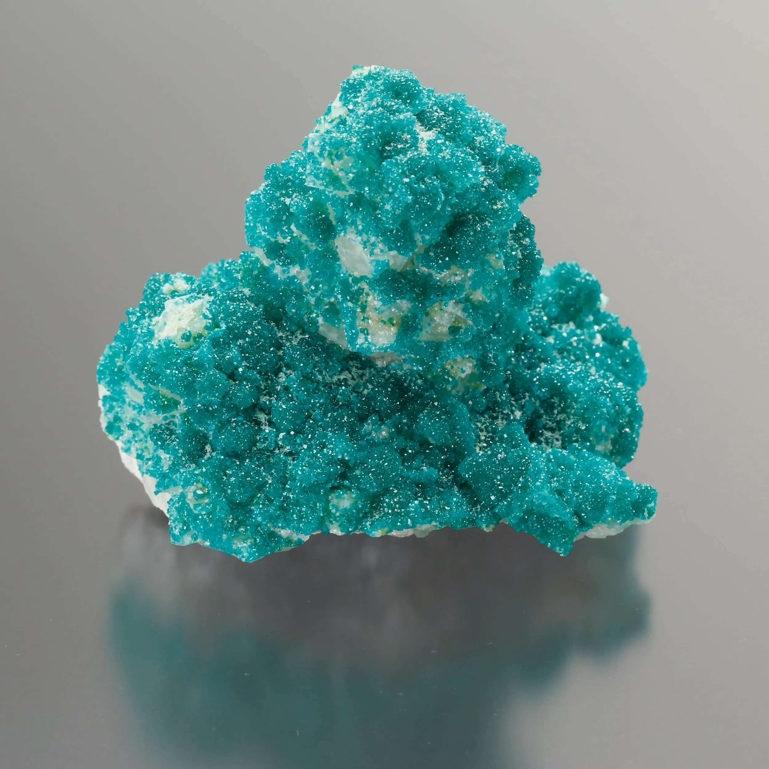 Dioptase on Calcite - image 4