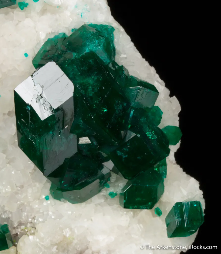Dioptase on Calcite image