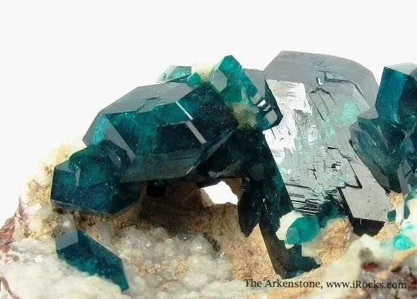 Dioptase on Calcite - image 4