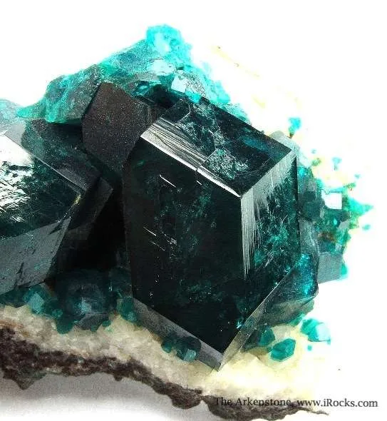 Dioptase on Calcite - image 2
