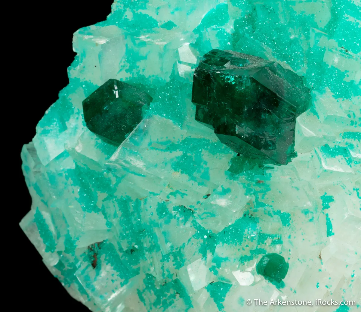 Dioptase on Calcite - image 2