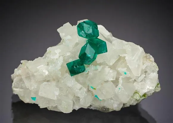 Dioptase on Calcite image