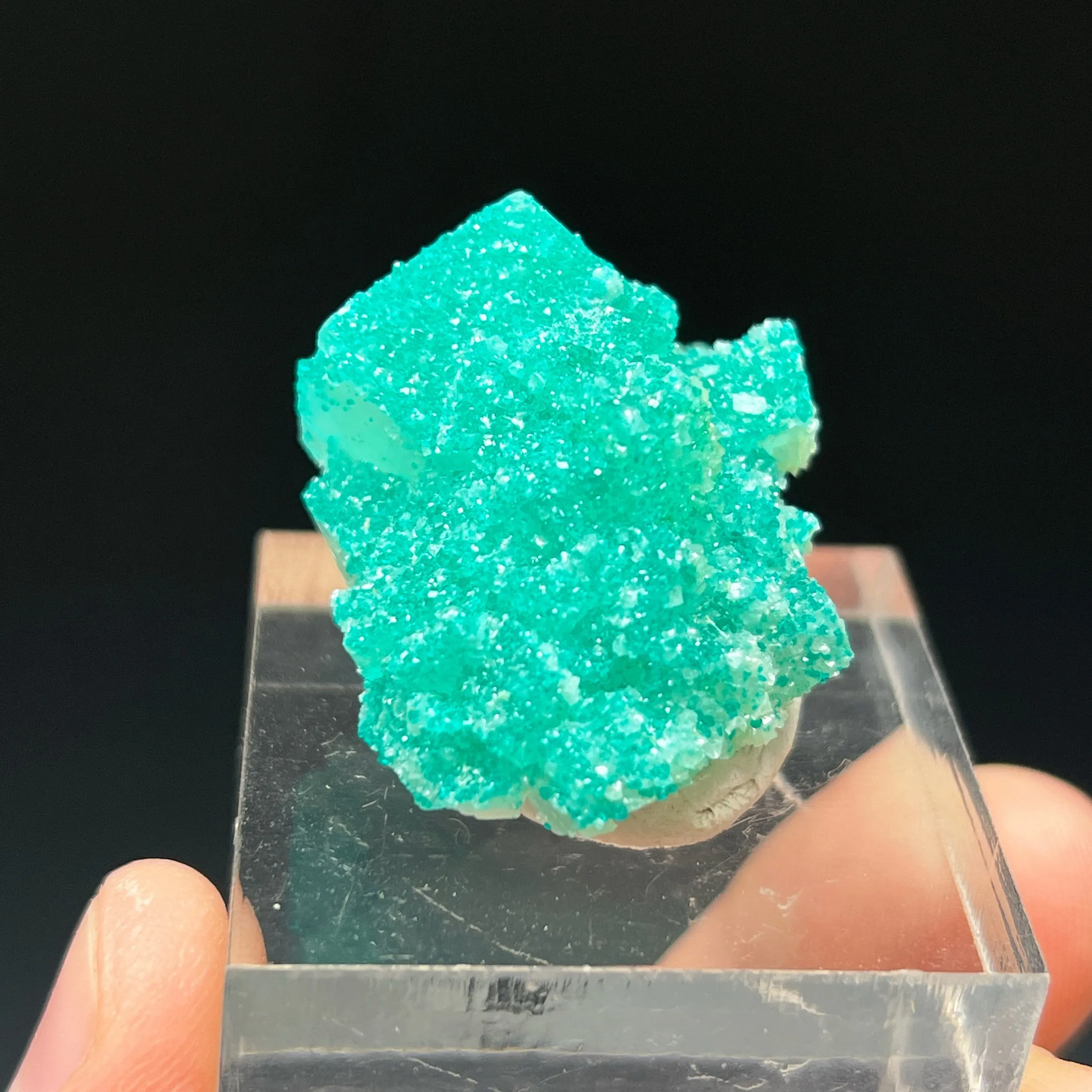 Dioptase on Calcite - image 1