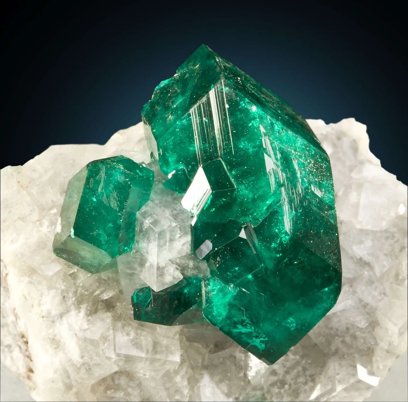 Dioptase on Calcite - image 2