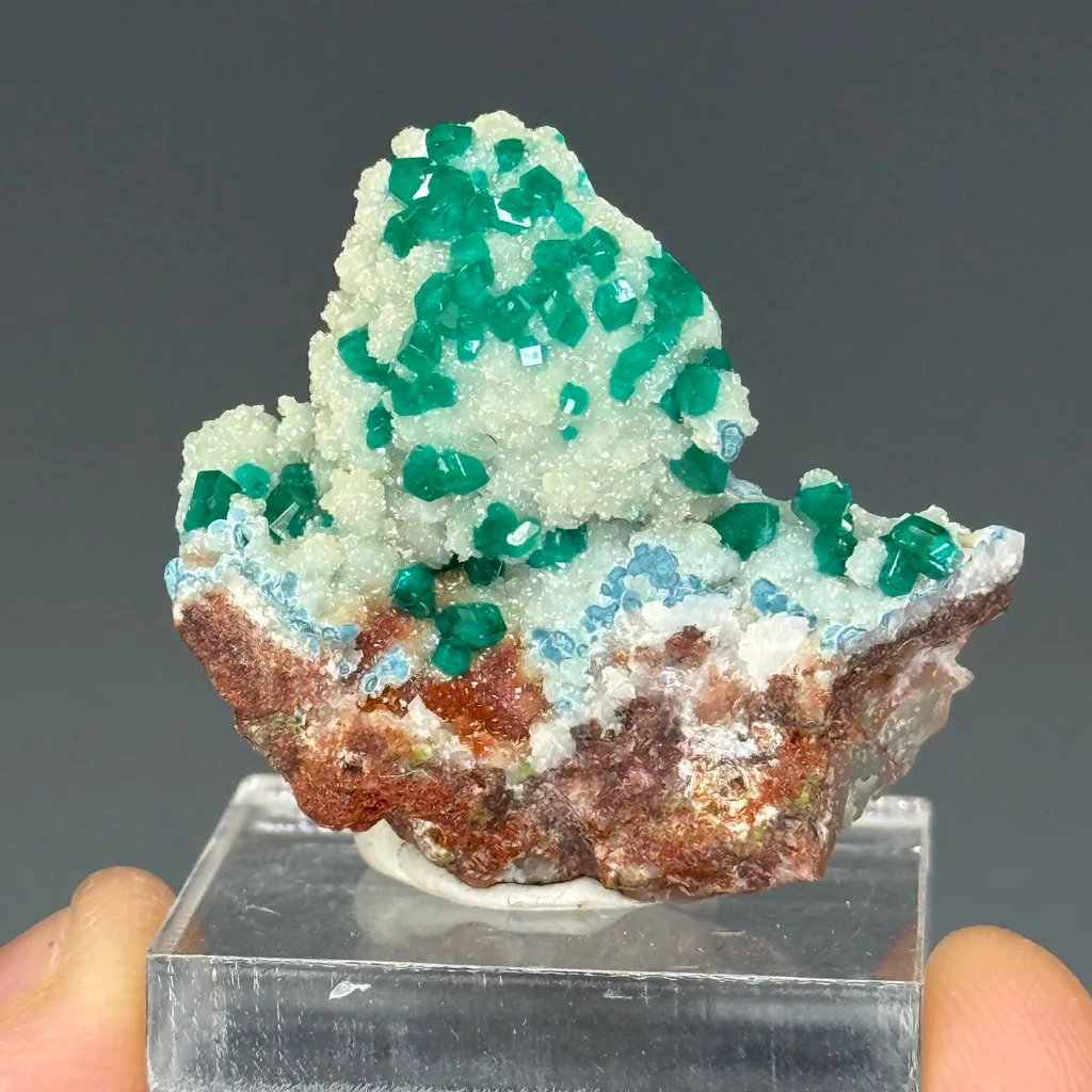 Dioptase on Calcite image