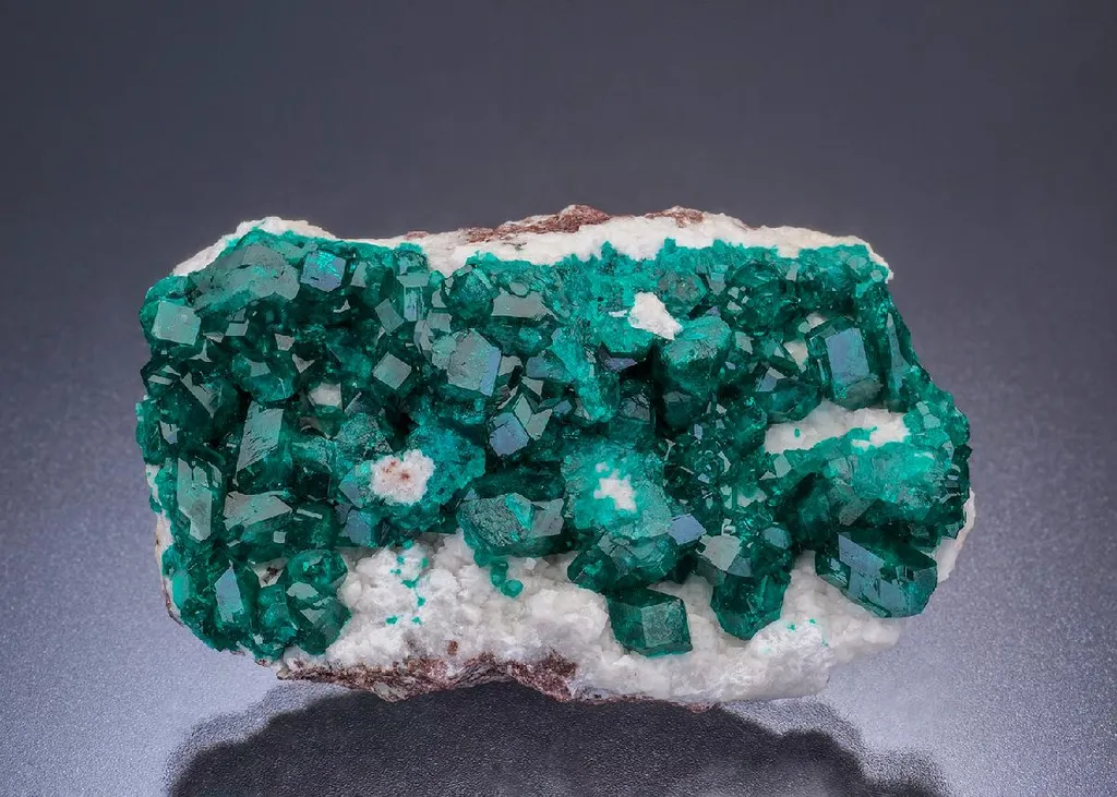 Dioptase on Calcite image