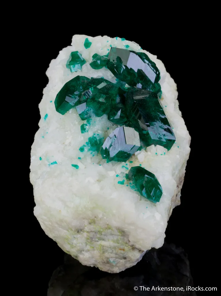 Dioptase on Calcite - image 6