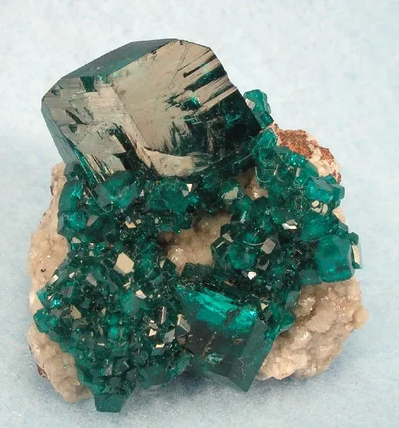Dioptase on Calcite image