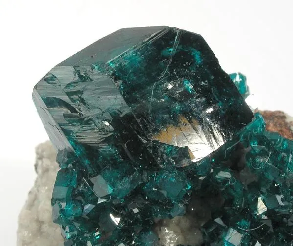 Dioptase on Calcite - image 3