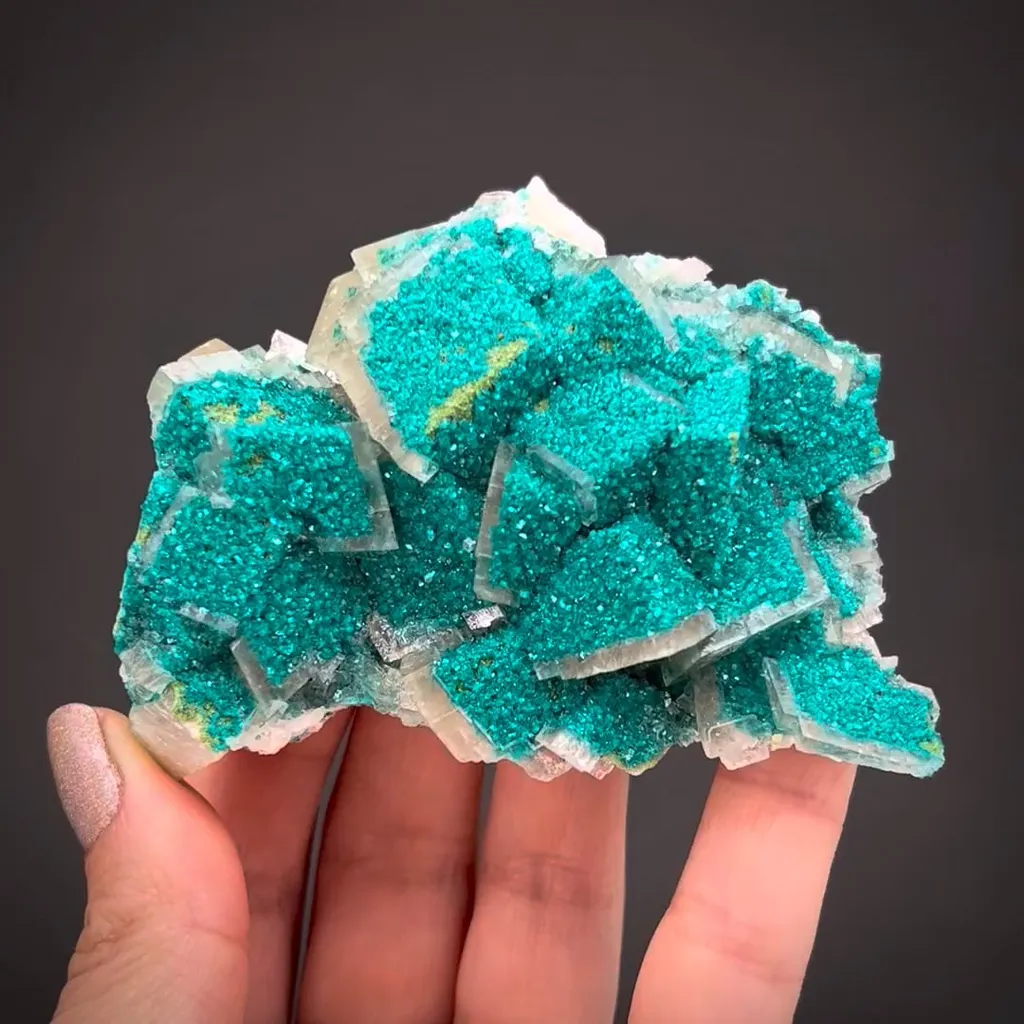 Dioptase on Calcite image