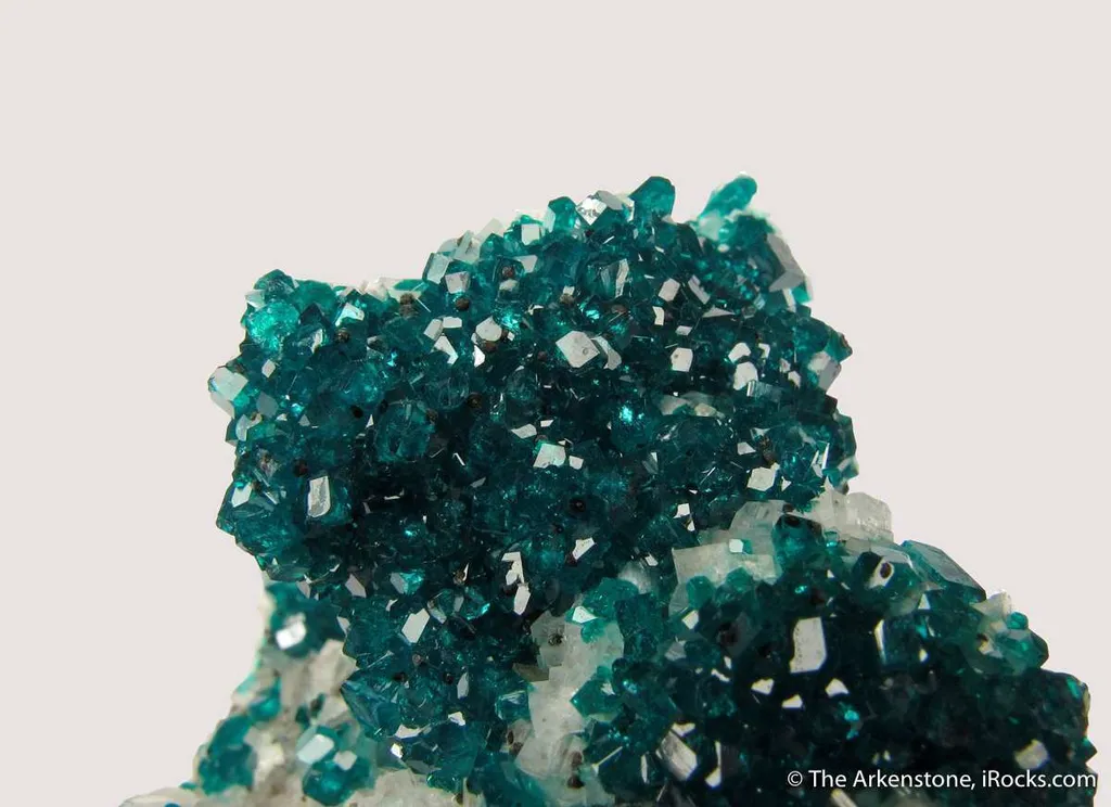Dioptase on Calcite (fluorescent) image