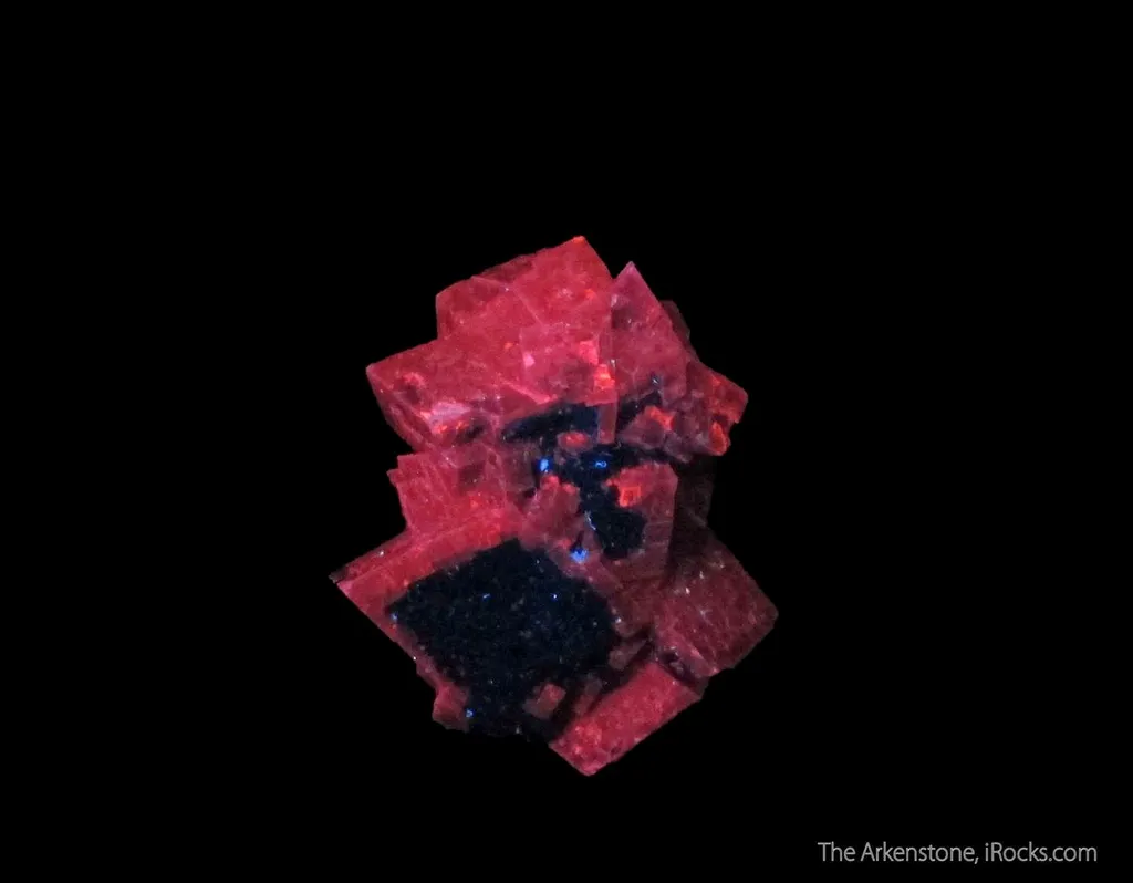Dioptase on Calcite (fluorescent) - image 6
