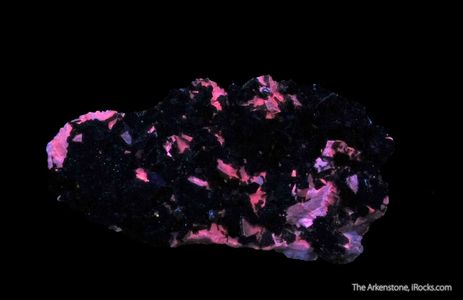 Dioptase on Calcite, with Duftite - image 7