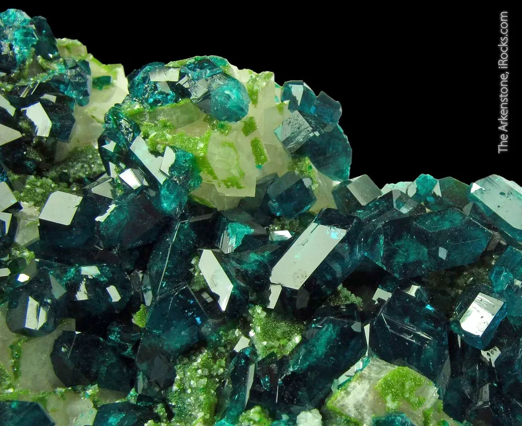 Dioptase on Calcite, with Duftite - image 3
